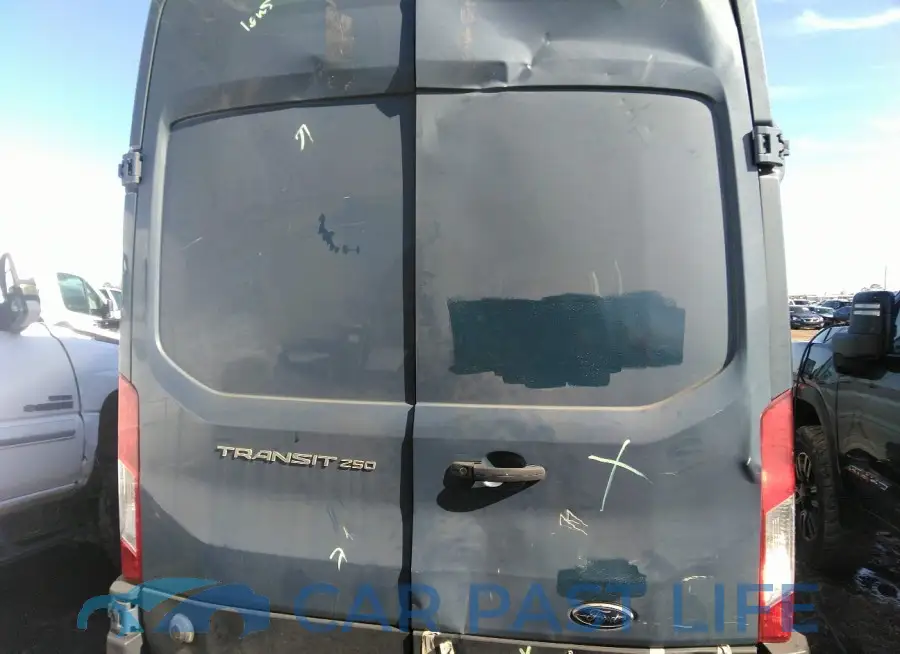 1FTYR3XM2KKB73626# 16