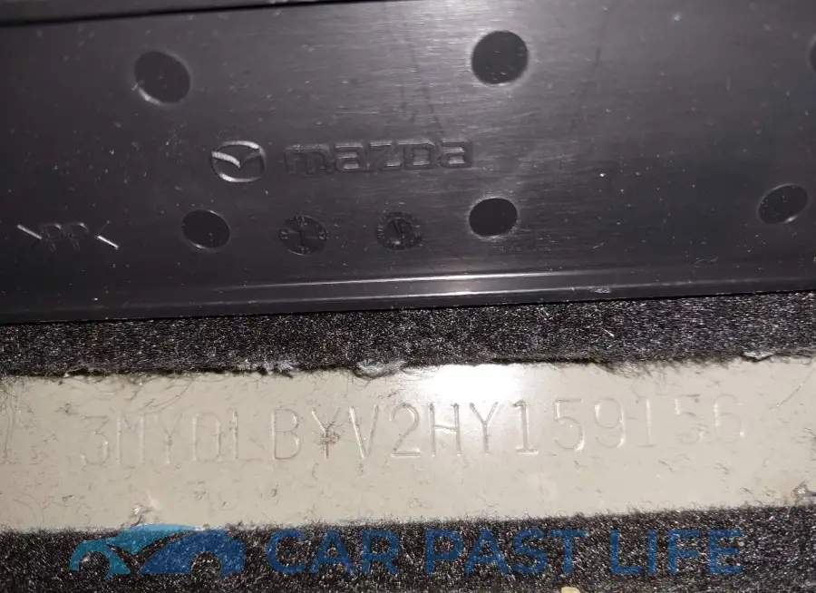 3MYDLBYV2HY159156# 17