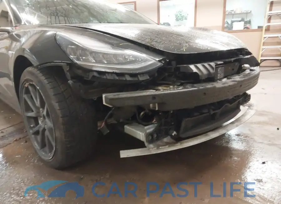 5YJ3E1EB5LF600985# 20