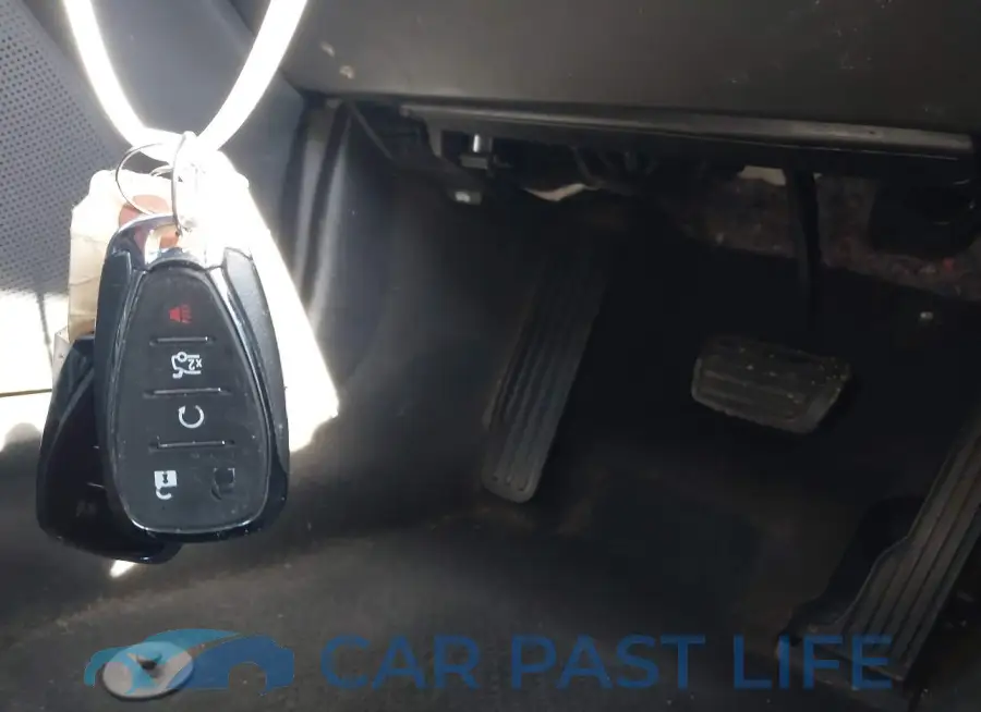 1G1FB1RSXJ0110210# 11