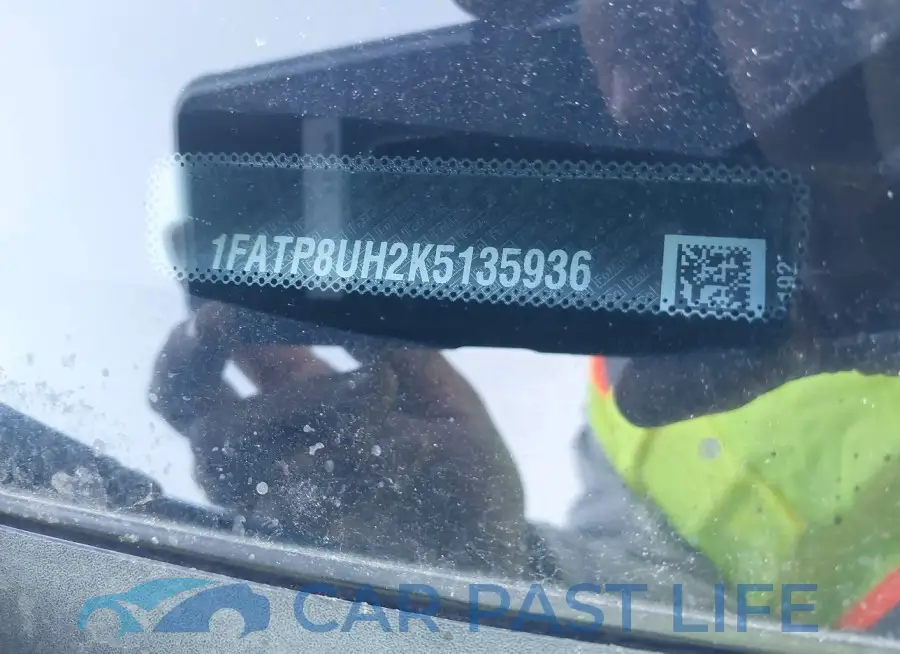 1FATP8UH2K5135936# 9