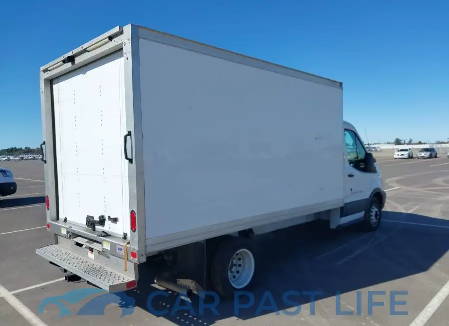 1FDBF8ZM1KKA89852# 4
