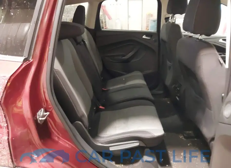 1FMCU9GX3GUA39527# 8