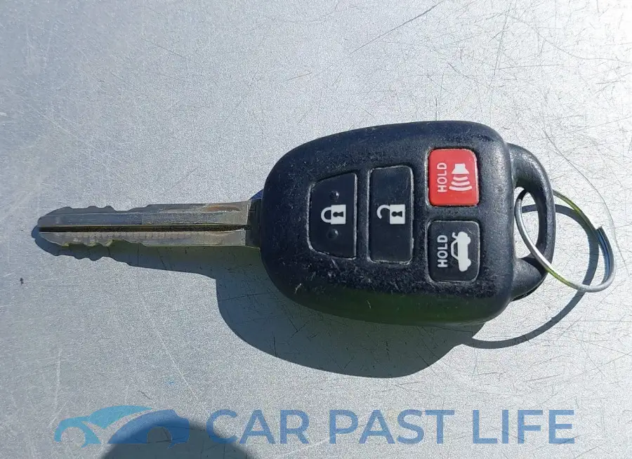 2T1BURHE0HC844557# 11