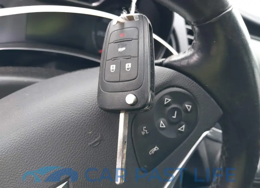 1G1105SA1GU161038# 11