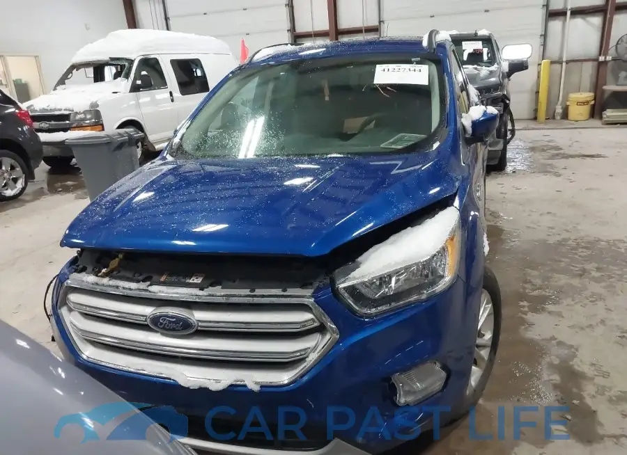 1FMCU0GD2JUB71042# 12