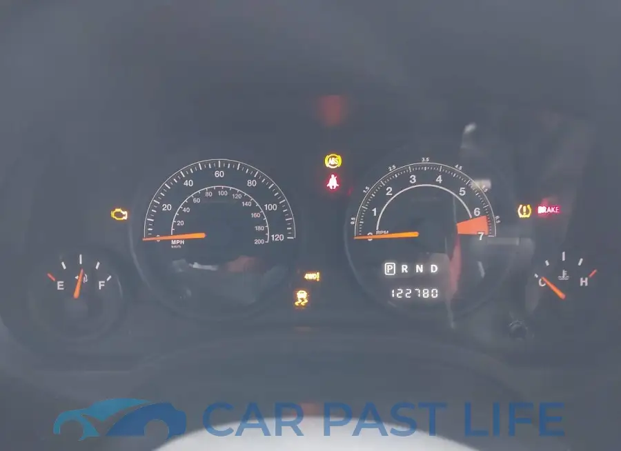1C4NJRFB8HD196189# 7