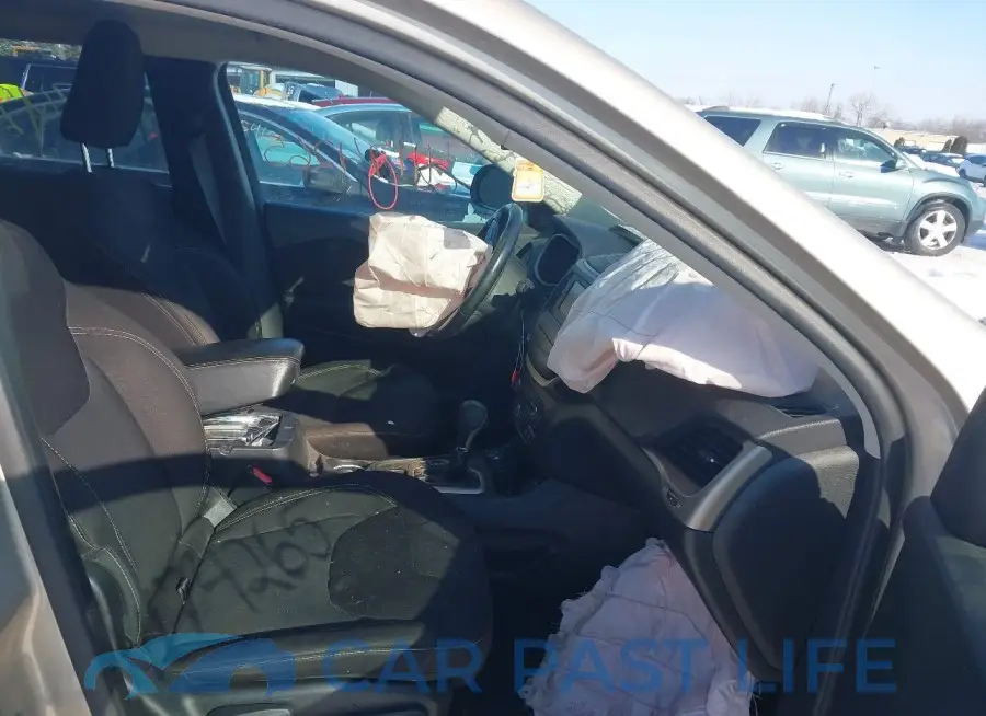 1C4PJMCB4FW652173# 5
