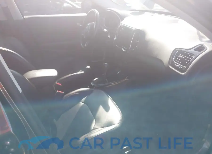 3C4NJCCB9LT125667# 5