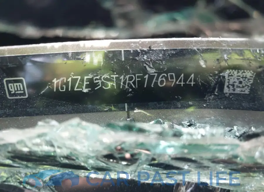 1G1ZE5ST1RF176944# 9