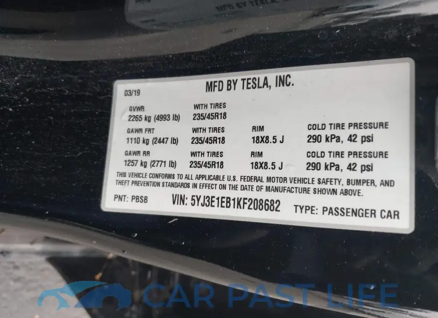 5YJ3E1EB1KF208682# 9