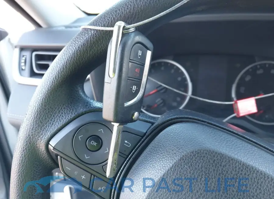 2T3K1RFV3MW162526# 11