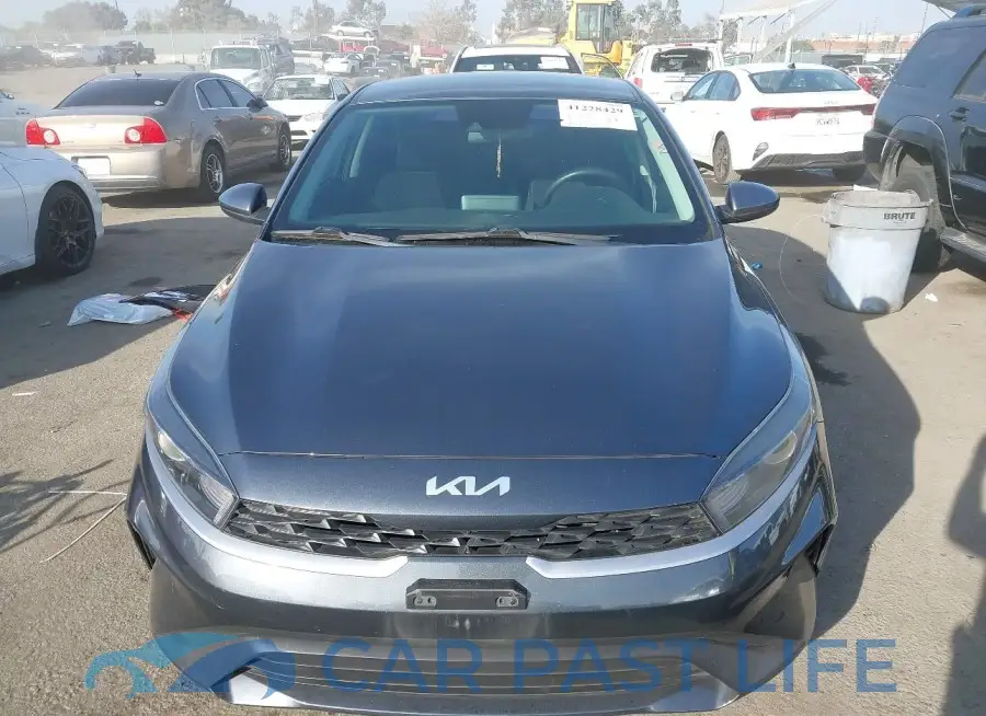 3KPF24AD0NE464031# 12