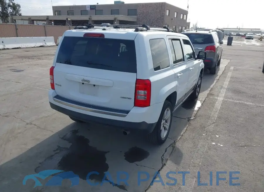 1C4NJRCB0FD188394# 4