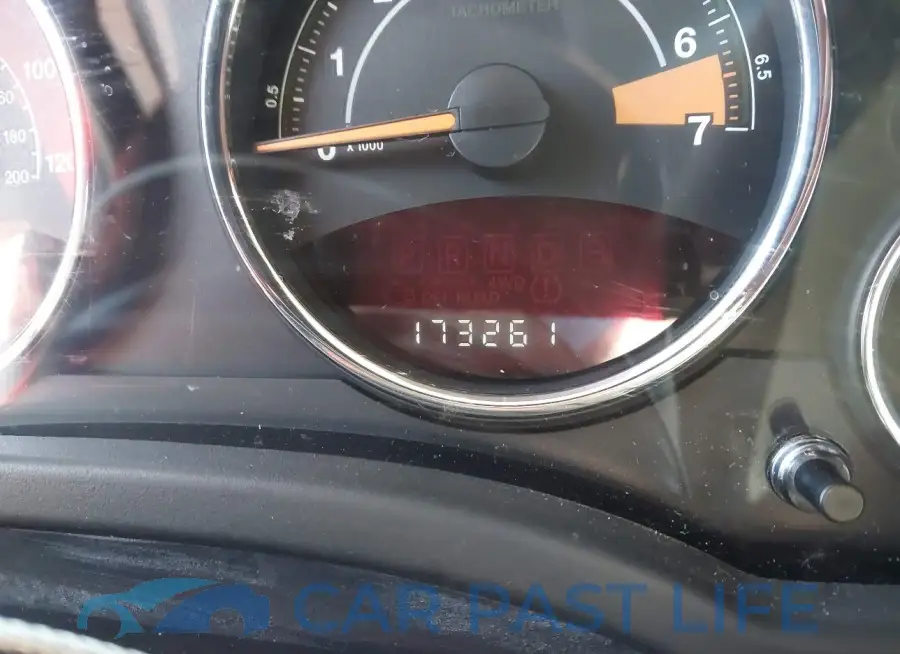 1C4NJRCB0FD188394# 15