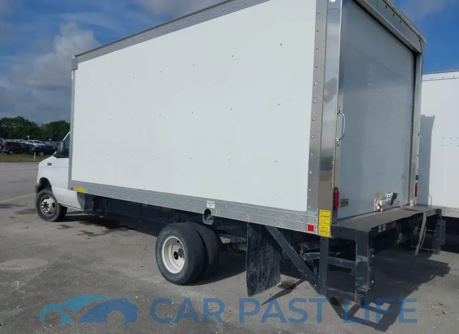 1FDXE4FS5JDC19364# 3