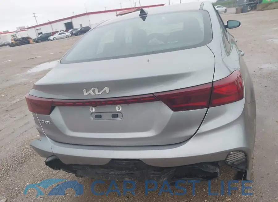 3KPF24AD4PE600745# 16