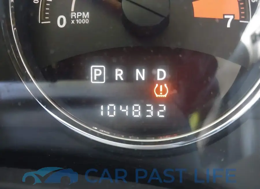 1C4NJCEBXFD179373# 16