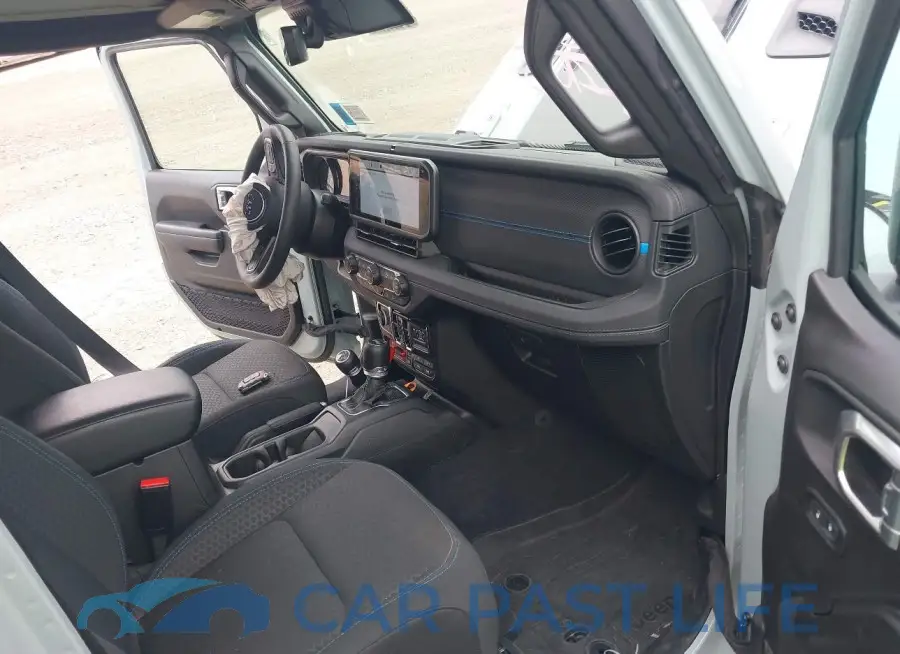 1C4RJXR62RW199003# 5