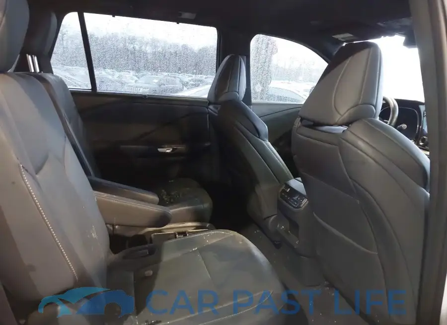 5TDABAB68RS001137# 8