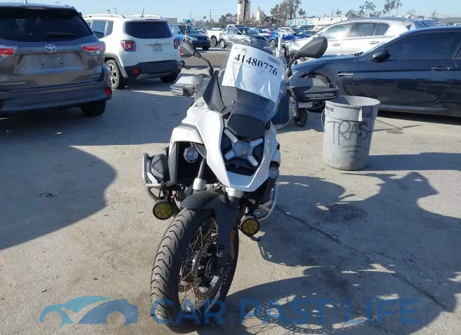 WB10M2300R6J97142# 5