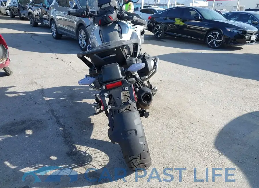 WB10M2300R6J97142# 6