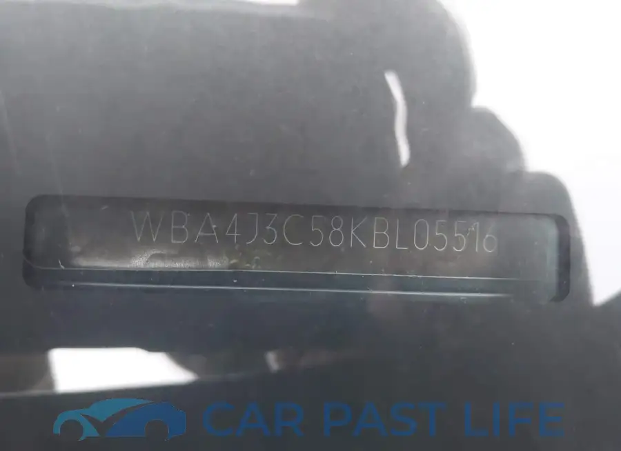 WBA4J3C58KBL05516# 9