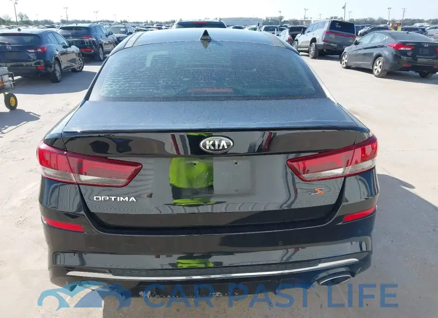 5XXGT4L32KG372587# 17