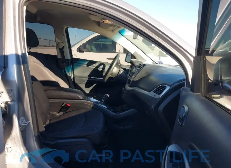 3C4PDCBG4GT102350# 5