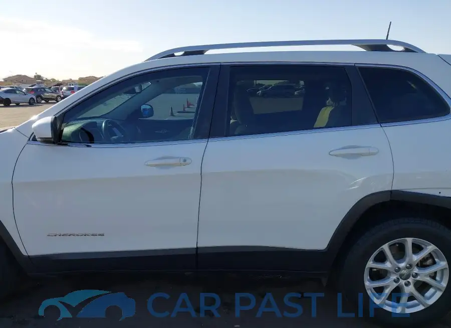 1C4PJLCS4GW217455# 15