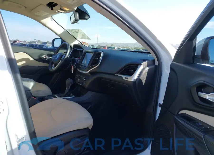 1C4PJLCS4GW217455# 5