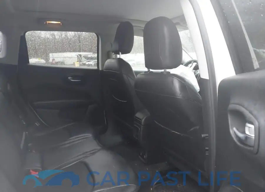 3C4NJDBB9JT114902# 8