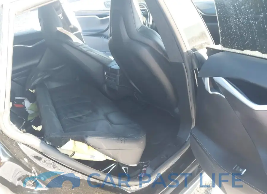 5YJSA1E26GF171482# 8