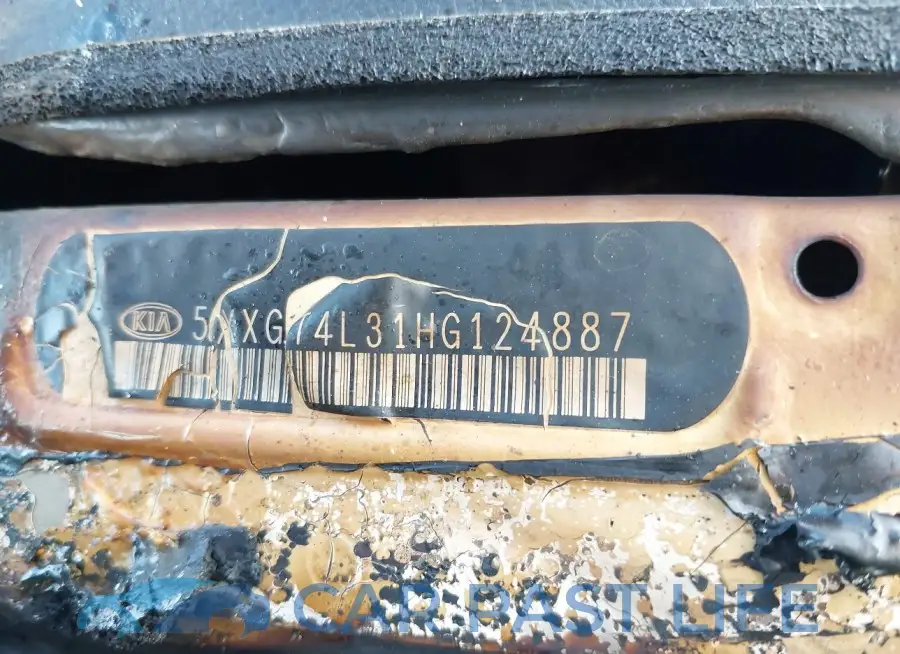 5XXGT4L31HG124887# 9