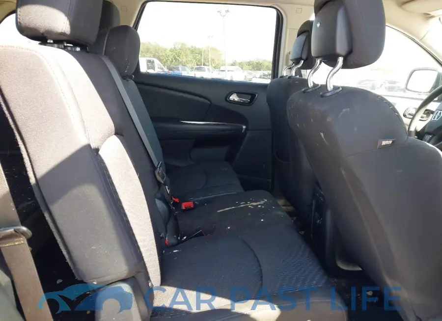 3C4PDCAB1HT694569# 8