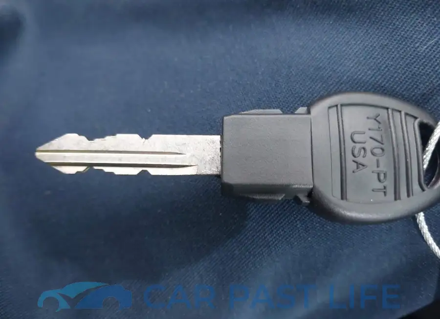2C4RDGEG7KR565851# 11