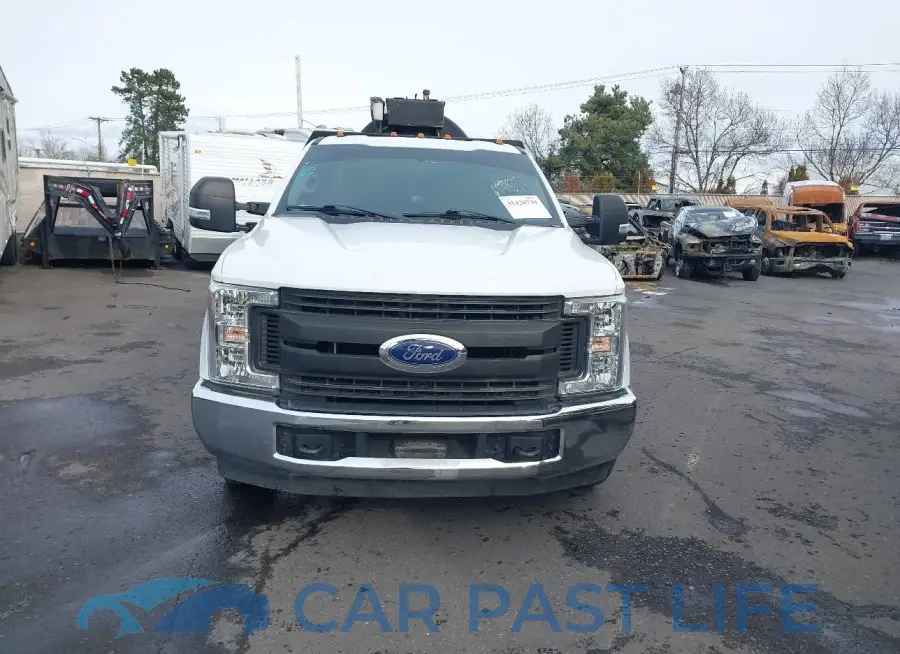 1FDRF3G63KEC52201# 13