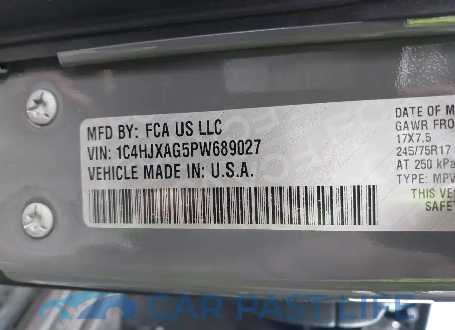 1C4HJXAG5PW689027# 9