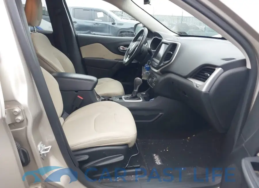 1C4PJMCS3FW631086# 5