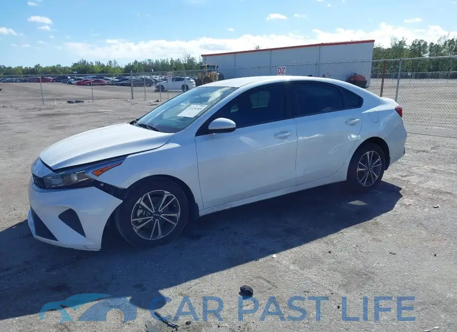 3KPF24AD2PE694589# 12