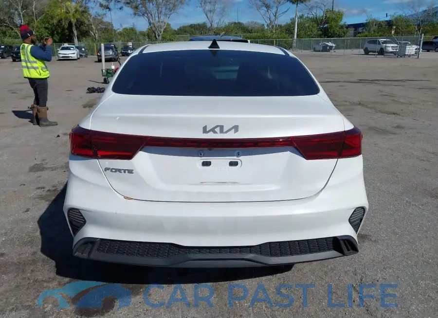 3KPF24AD2PE694589# 17