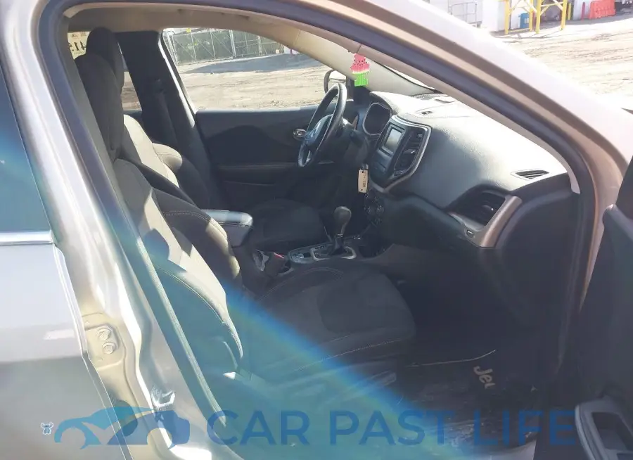1C4PJMCS3FW578065# 5