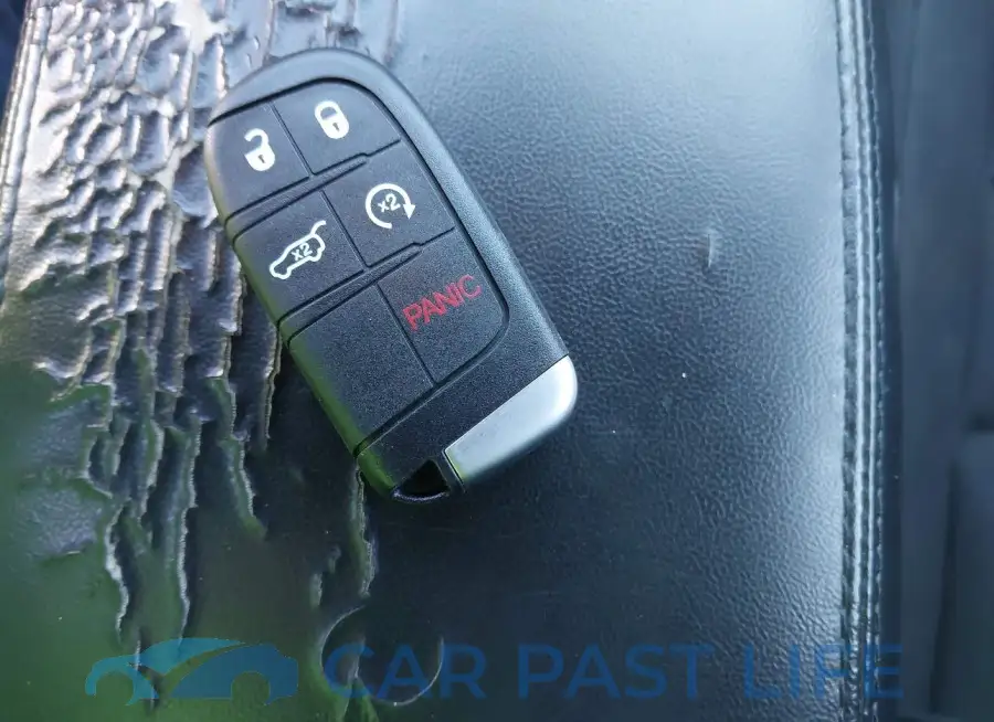 1C4RJEAG1GC394064# 11