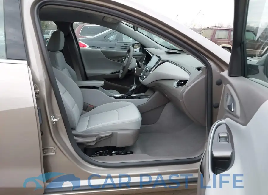 1G1ZD5STXPF173122# 5