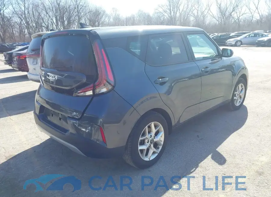 KNDJ23AUXR7908672# 4