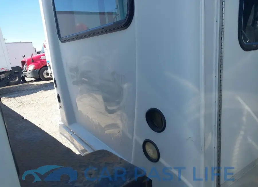 1FDEE3FS5HDC50660# 15