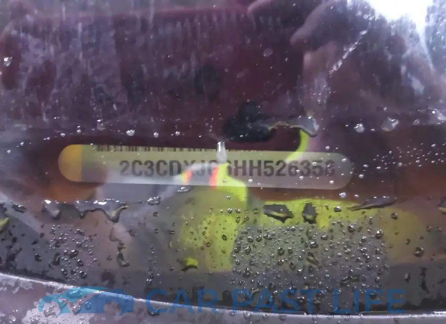 2C3CDXJG6HH526358# 9