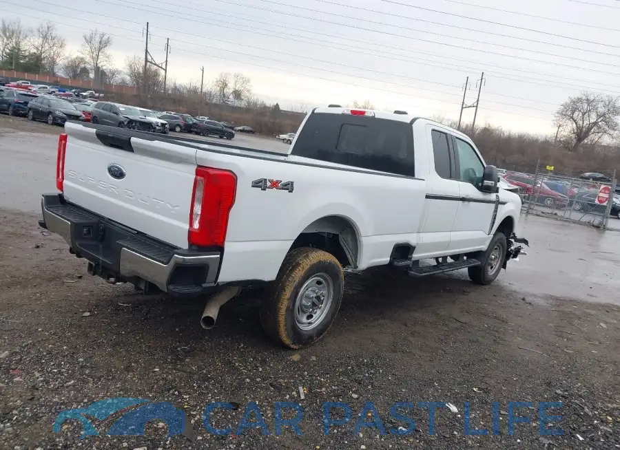 1FT8X2BA2PEE06794# 4