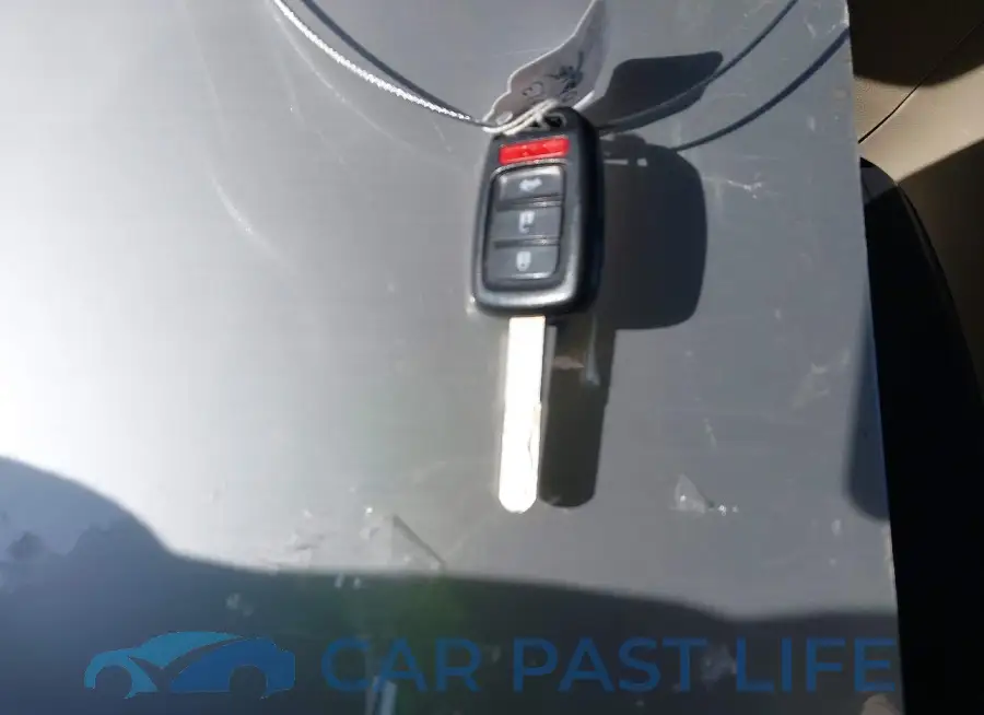 1HGCR2F37GA201657# 11