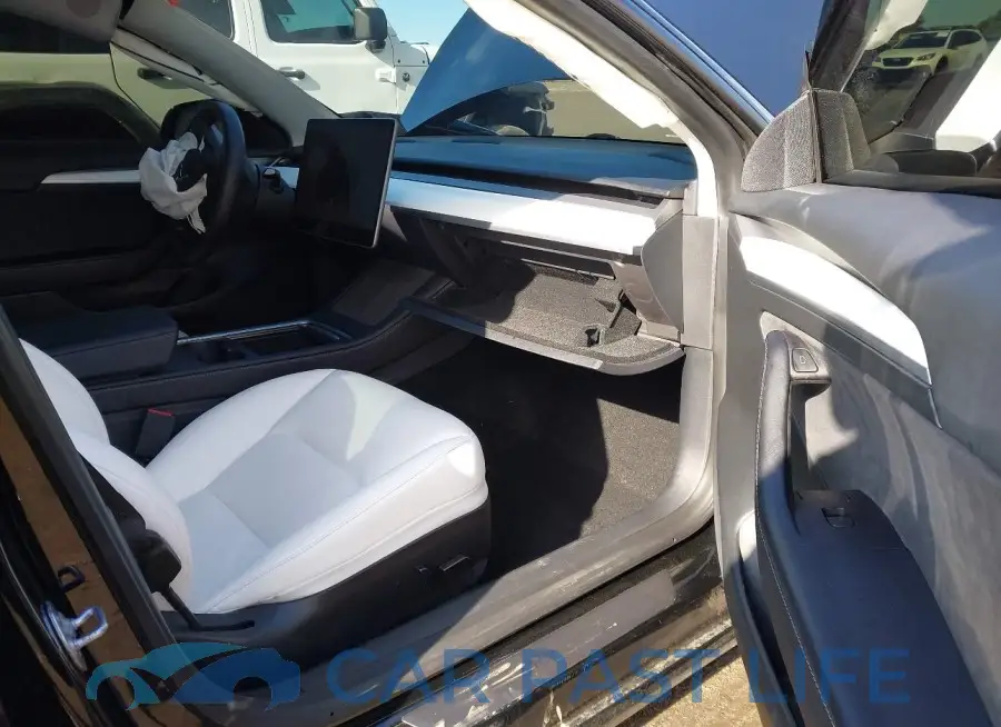 5YJ3E1EC1PF716098# 5